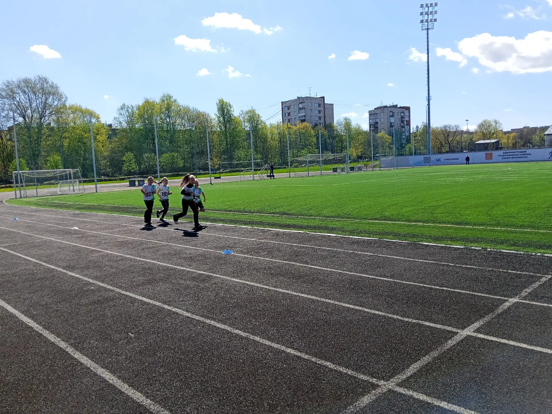 05.05.2026 Прошел этап ГТО, участвовали ученики 2,4,6 класс.   Ребята сдавали  нормативы по челочном