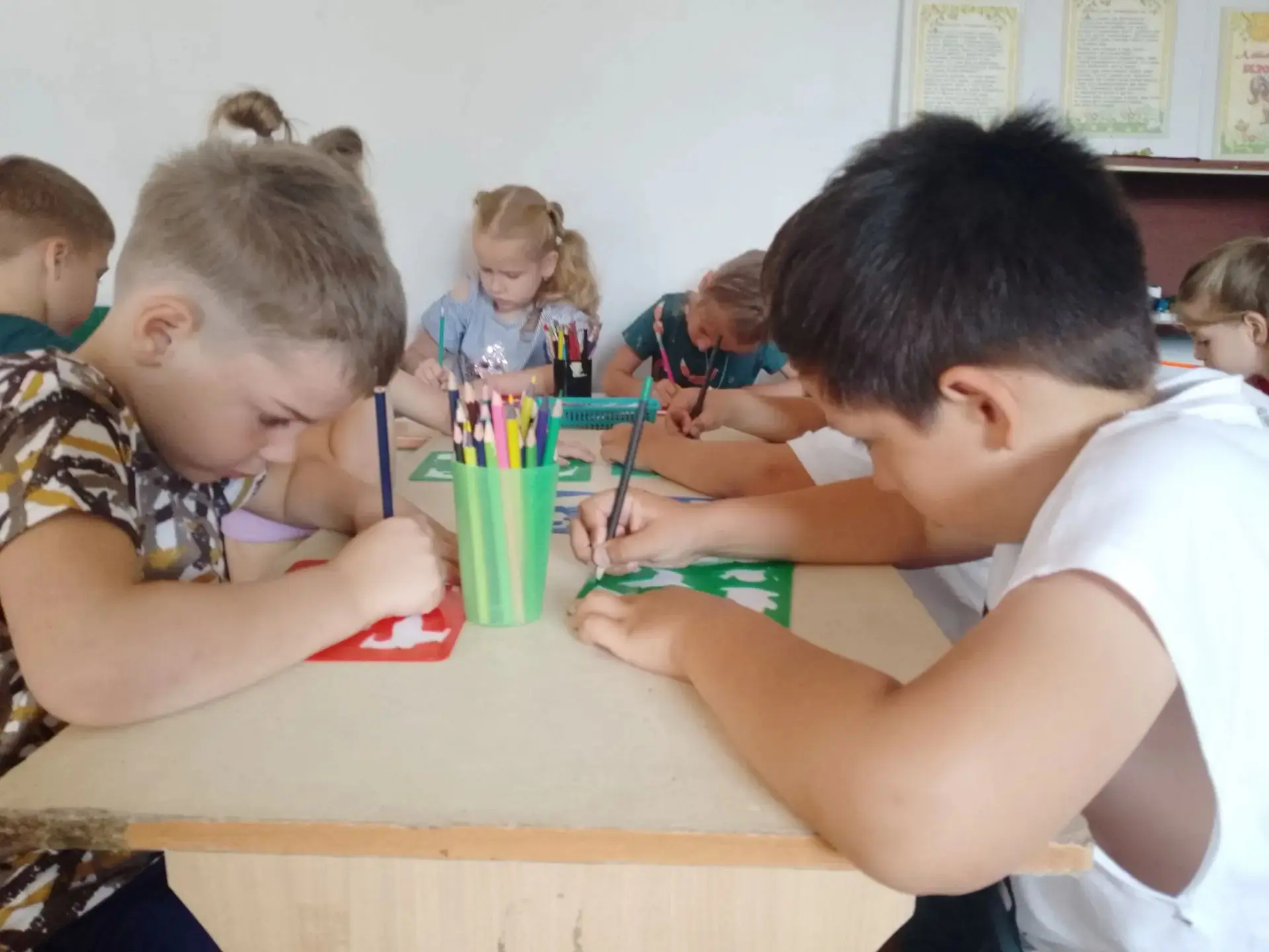 🌿🎨 Природные трафареты: раскрываем творческий потенциал! 🎨🌿