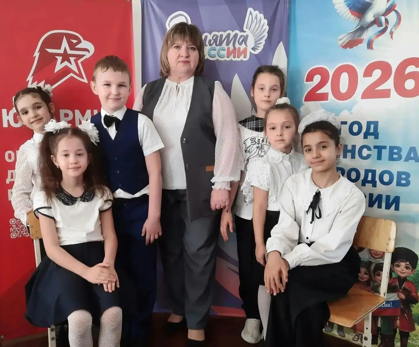 🌟 Гордость школы: команда «Наследники традиций» — абсолютные победители проекта «Отчиз...