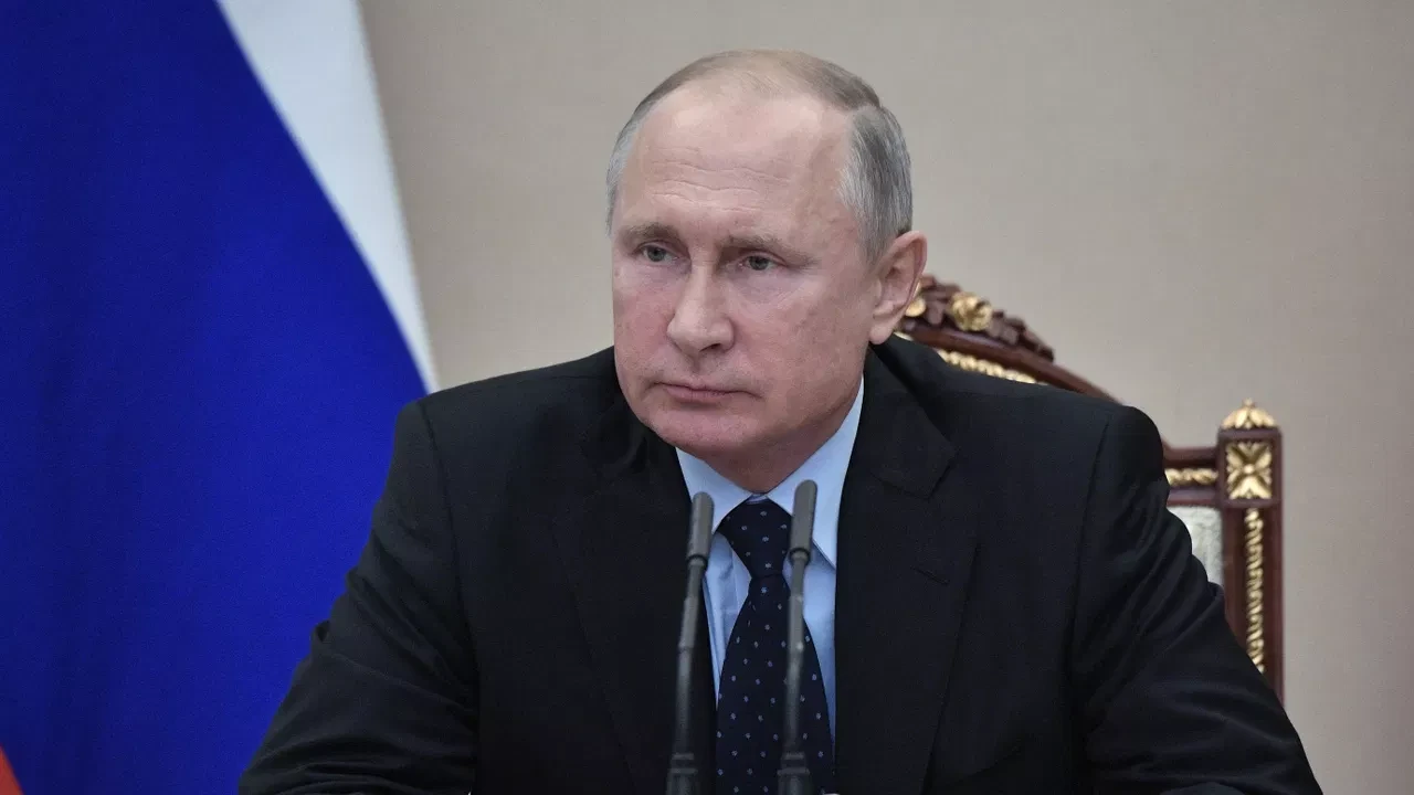 НОВЫЕ НОРМЫ | ВЛАДИМИР ПУТИН ПОДПИСАЛ ЗАКОНЫ О ДОПОЛНИТЕЛЬНЫХ ТРЕБОВАНИЯХ ДЛЯ ТРУДОВЫХ МИГРАНТОВ
 
Д