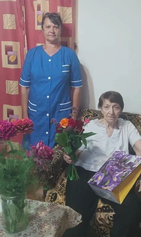 С глубоким уважением и теплом поздравляем с 85-летием!💐⁣