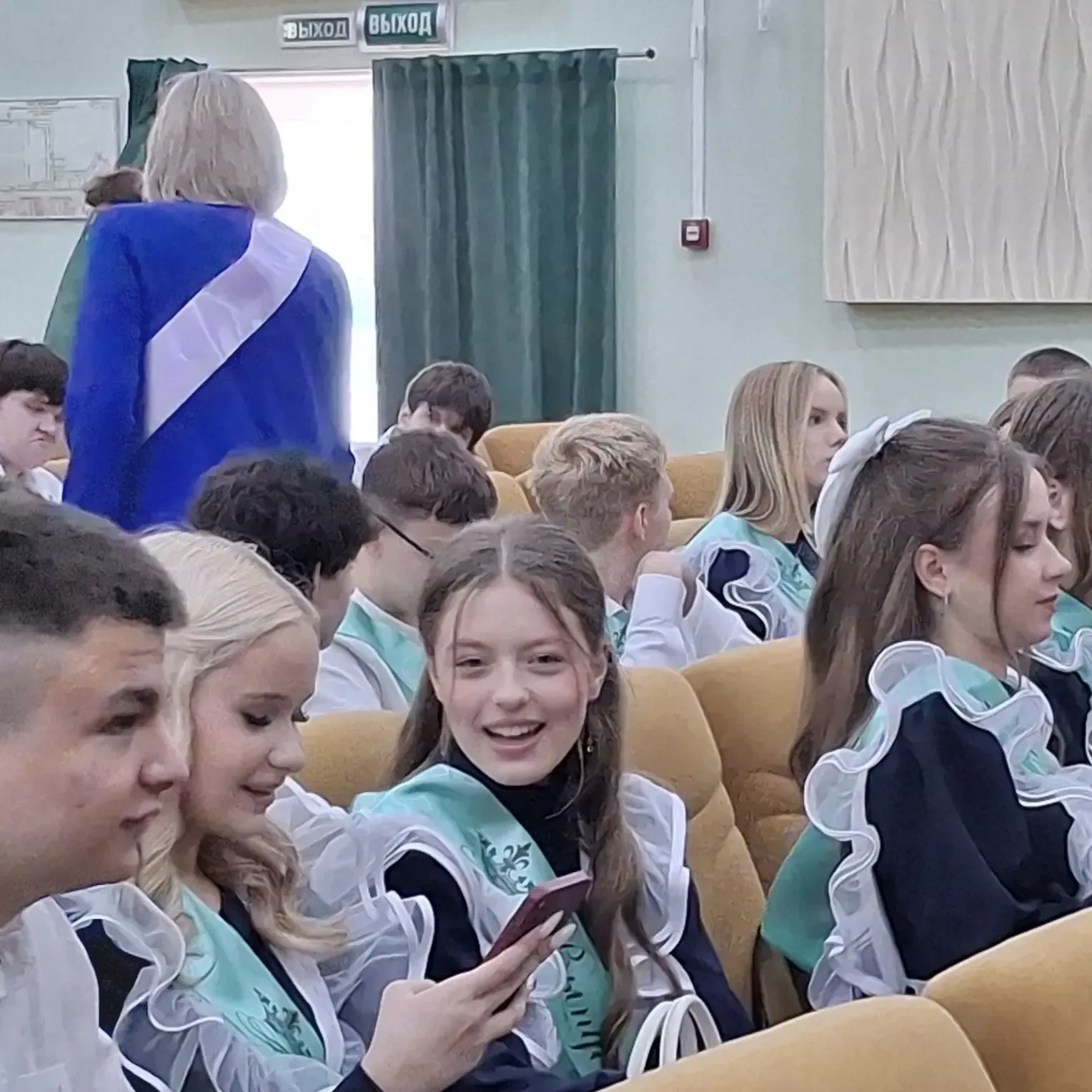 В Курске 17 выпускников получили 100 баллов на ЕГЭ
 В Курске 17 выпускников получили 100 баллов по р