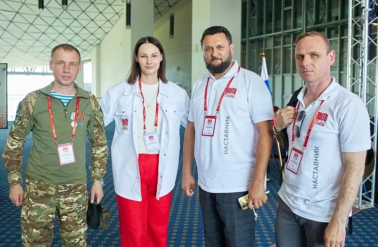 Третий полуфинал Всероссийского конкурса наставников «Быть, а не казаться» прошел во Вл...