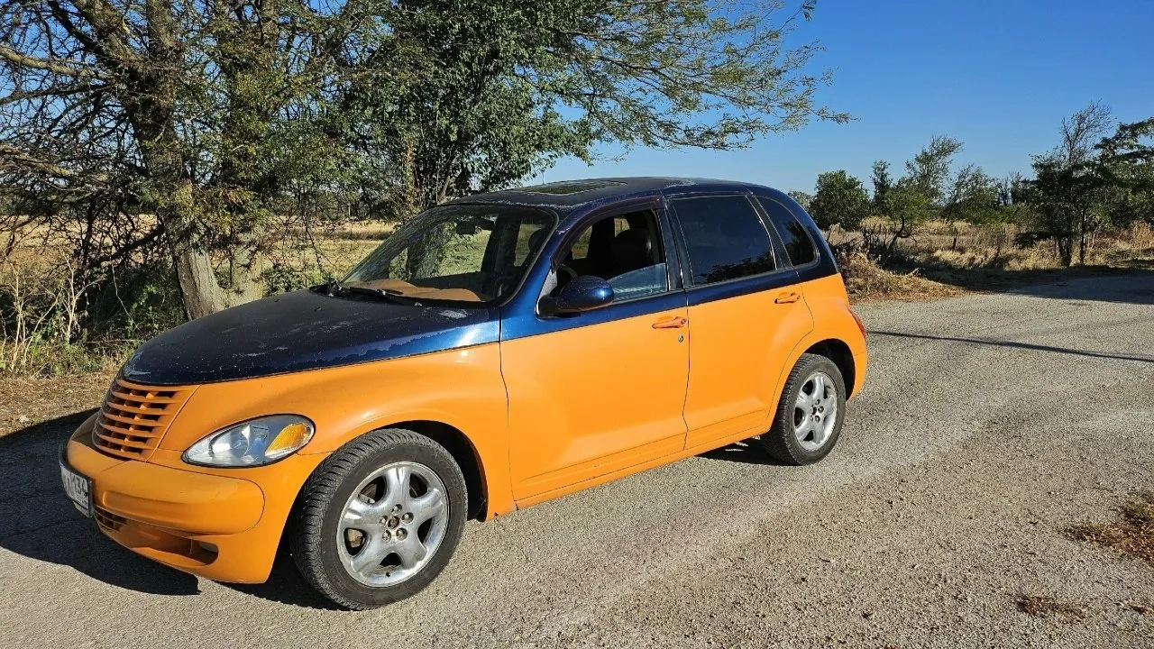 Продам 200 000 руб. CHRYSLER PT CRUISER 2001 г.в., 149 л.с. едет очень бодро, с объемом...
