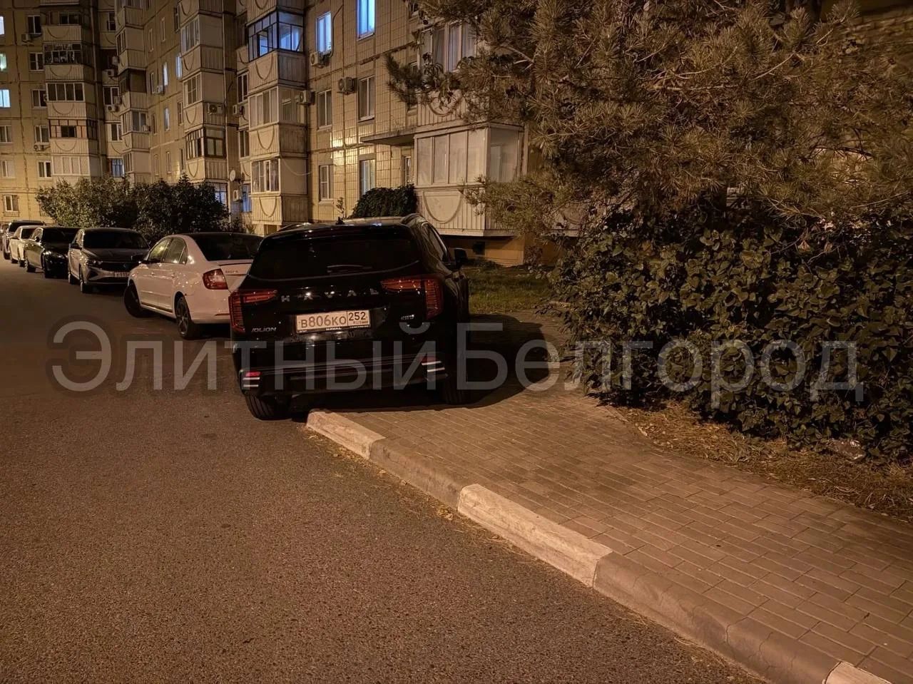 «Мастер парковки» был замечен на Народном Бульваре, 107