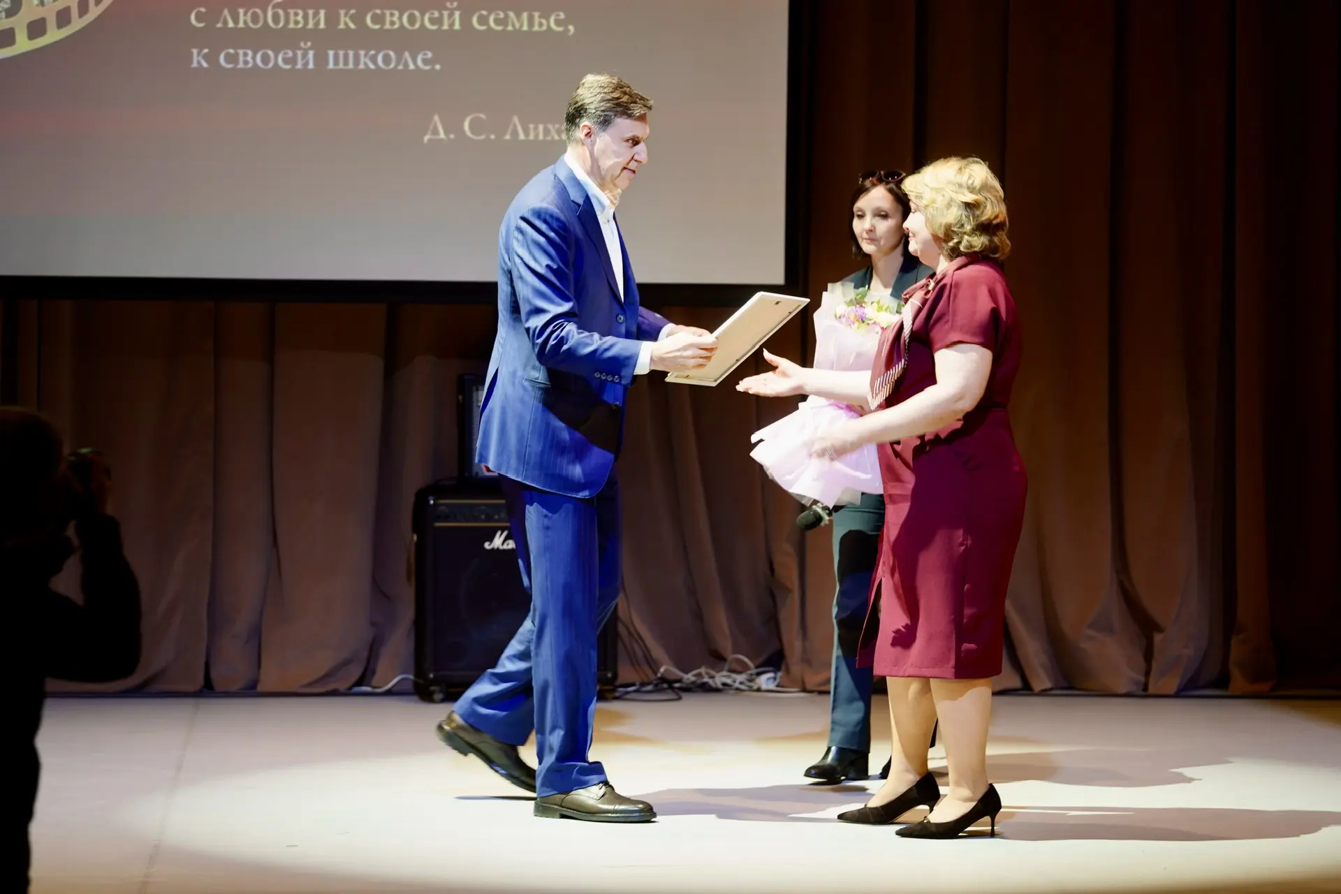 🎊 ГРАНДИОЗНЫЙ КОНЦЕРТ В ЧЕСТЬ 65-ЛЕТИЯ НАШЕЙ ШКОЛЫ! 🎊  Это было невероятно! Юбилейный концерт стал н