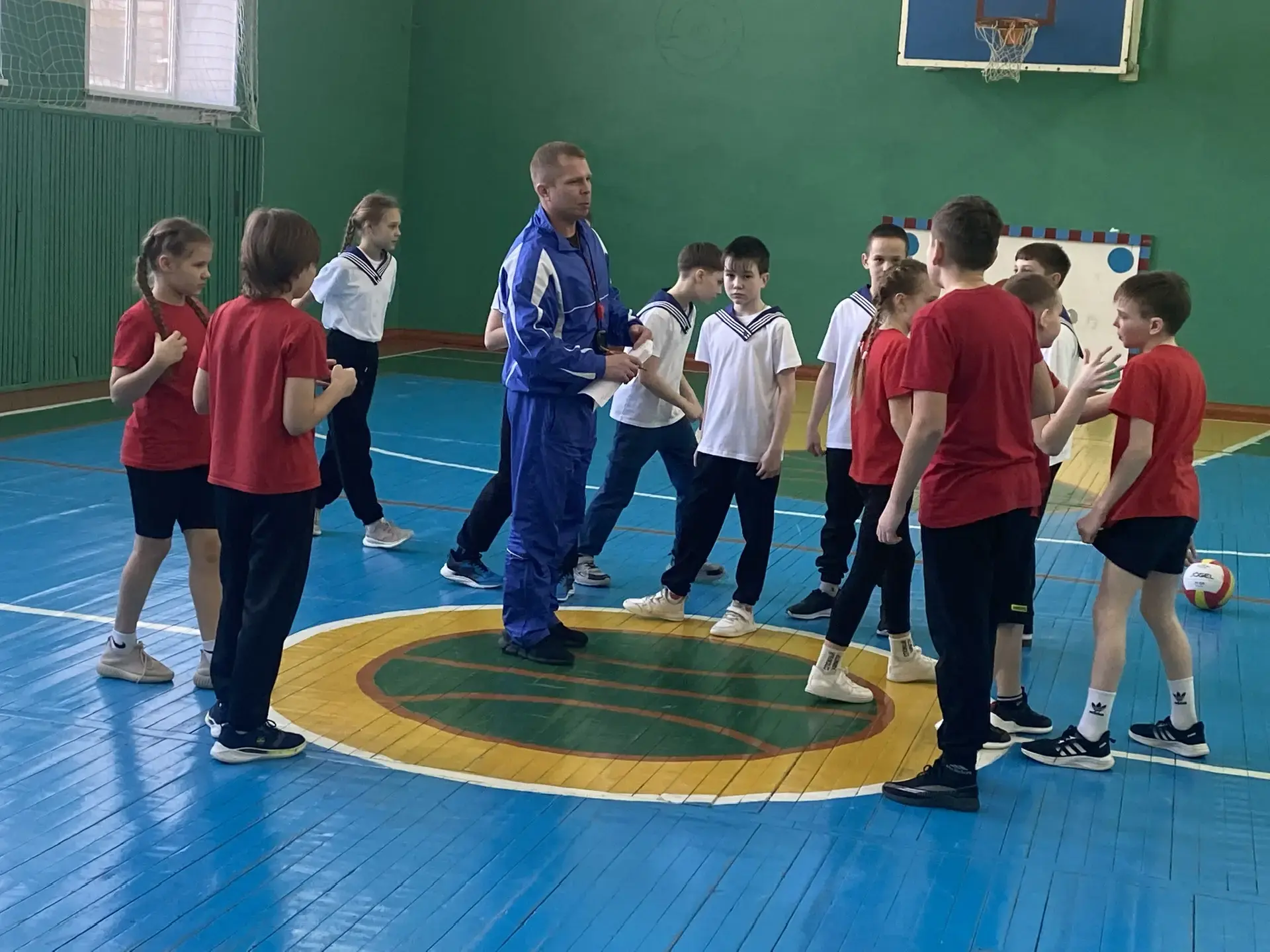 🇷🇺 «Зарница 2.0» в начальной школе: праздник мужества и командного духа!🇷🇺  В нашей школе с успехом 