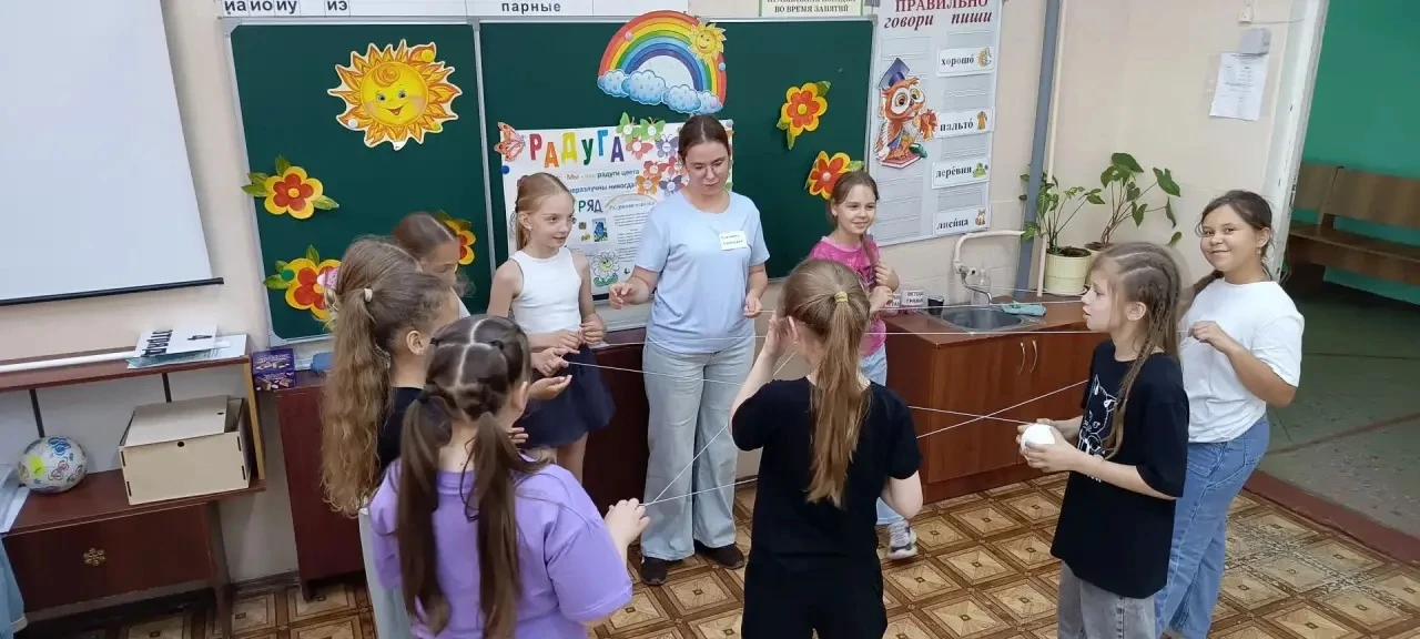Вчера день в пришкольном лагере "Солнышко" был наполнен яркими событиями и полезными занятиями!
Юные