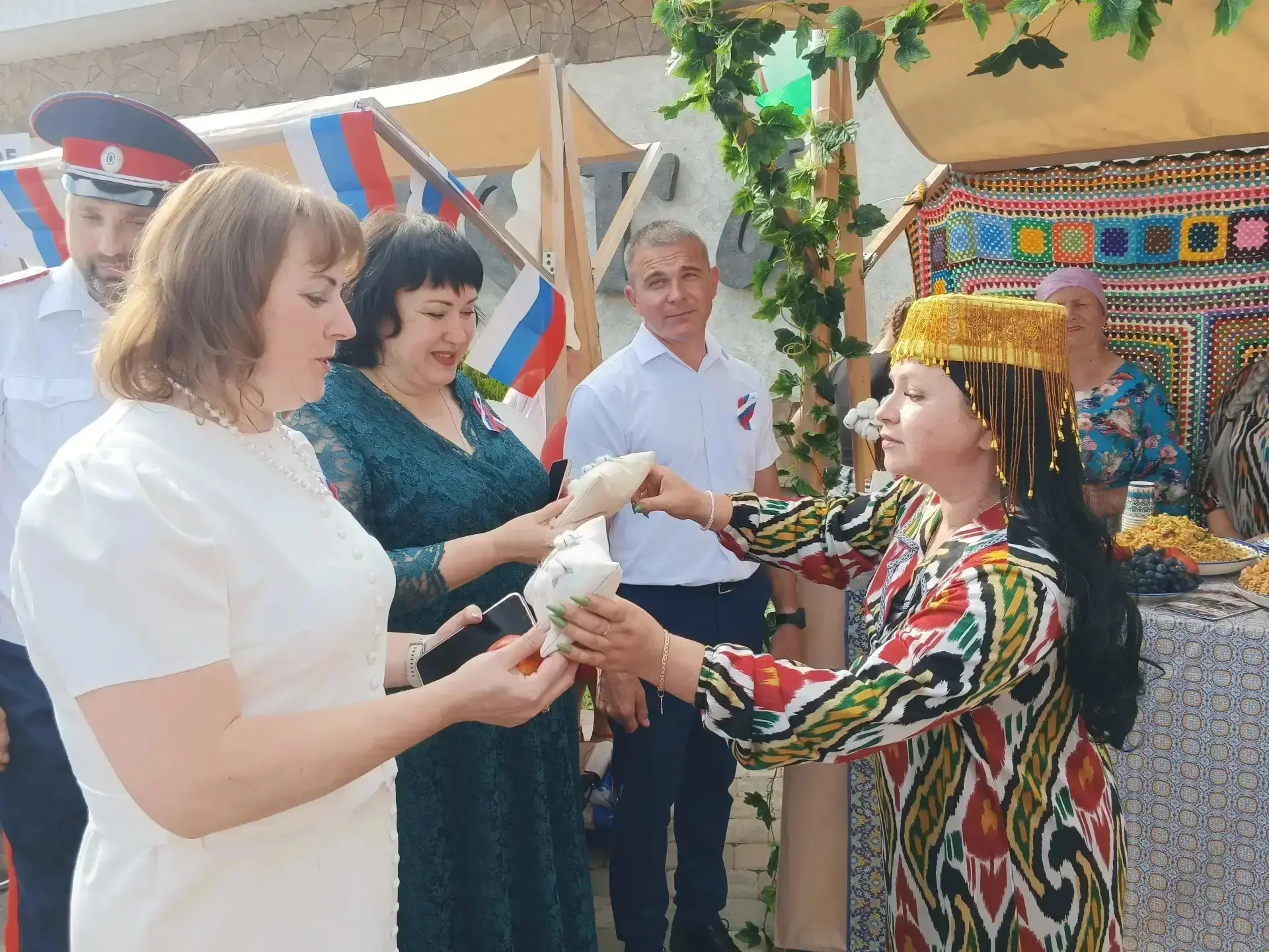 📅🇷🇺 12 июня 2026 года работники культуры Астаховского и Груциновского сельских поселений приняли 