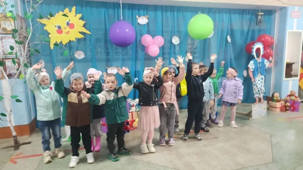 В ДК  села Родыки 1 июня прошла яркая игровая программа, посвящённая Дню защиты детей. Воспитанники 