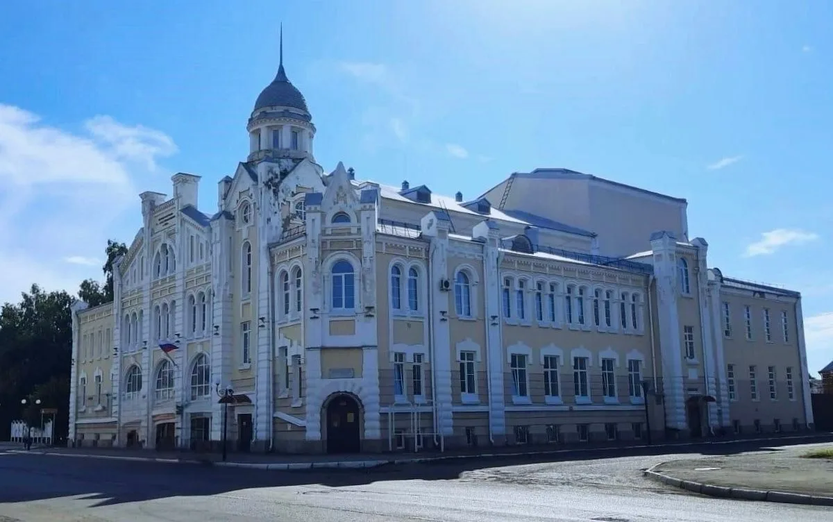 ✨Бийский драматический театр готовится к 140‑му сезону
⁣
Этот год для коллектива особенный: театр вс
