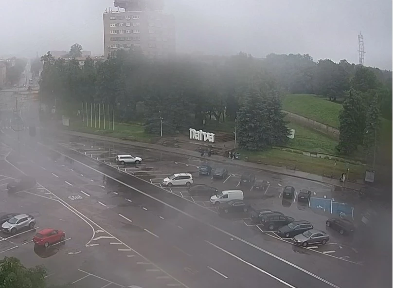 Камера - очередь из Нарвы (Эстония) в Россию https://balticlivecam.com/ru/cameras/eston...