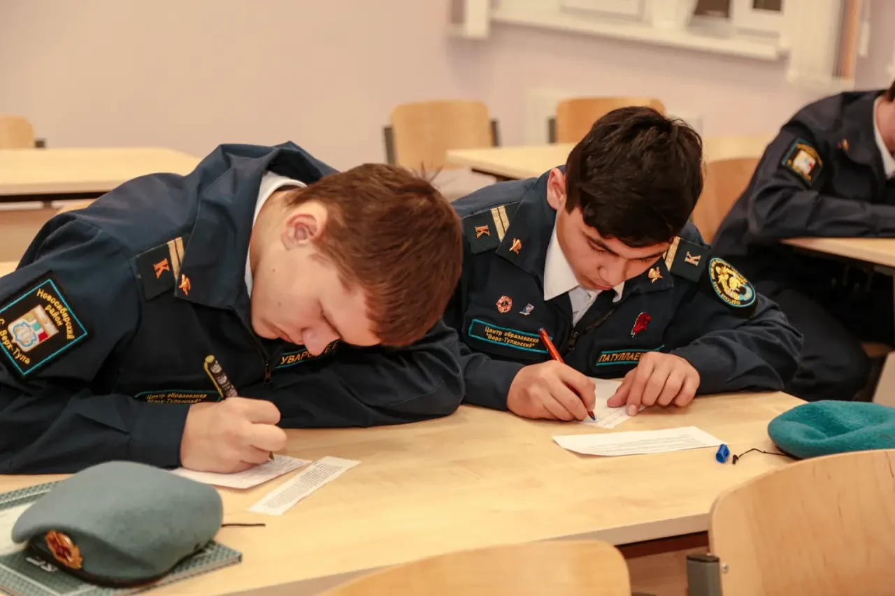 ✉️ Поддержим бойцов: в Новосибирском районе проходит акция «Письмо солдату»