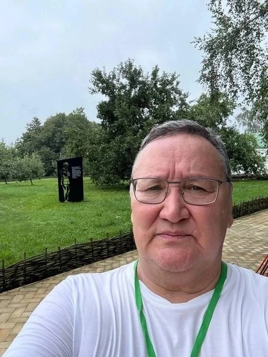 💵 Депутат от «ЕР» из Якутии посоветовал россиянам становиться чиновниками, чтобы зараб...