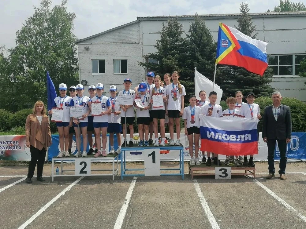 💥💥💥 Сегодня команда 6А класса МБОУ Иловлинской СОШ №2 в составе Емельяненковой Вероники, Пантелее