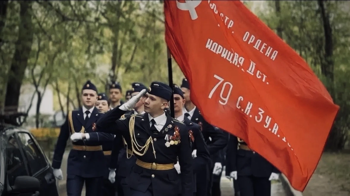 🕊 Парад Победы у дома ветерана.   В #КадетскаяШкола45 (МОУ Кадетская школа, г.о. Люберцы) прошла тро