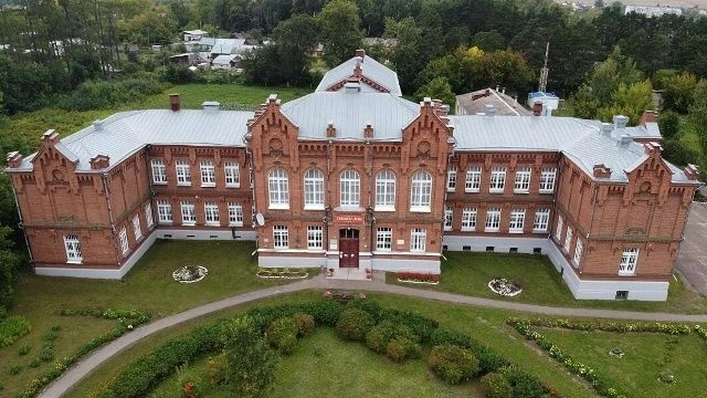 ОБЪЯВЛЕНИЕ о наборе в 10 класс на 2026-2027 учебный год

Вниманию выпускников 9-х классов и их родит