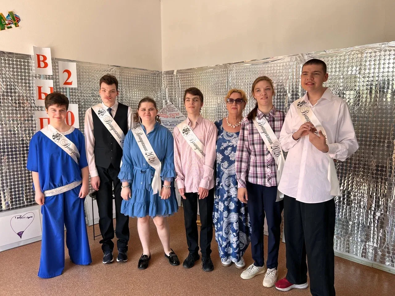 🥳Этот день стал по-настоящему ярким, трогательным и незабываемым!  🍃Позади — годы школьной жизни, ур