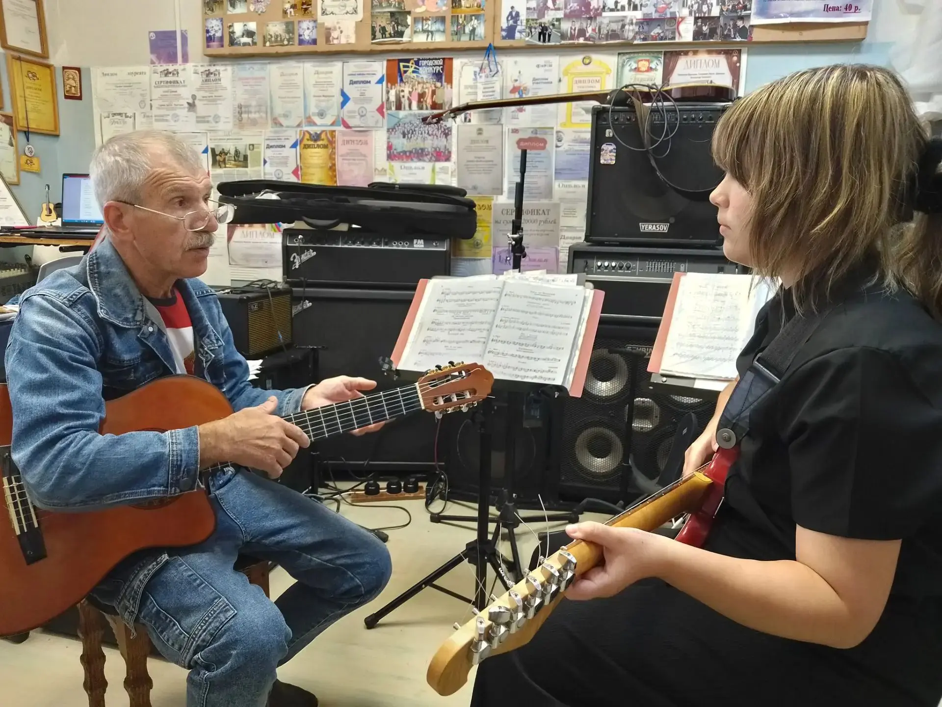 🎸 Лето пролетело незаметно, а это значит, что в нашей детской школе искусств снова зву...