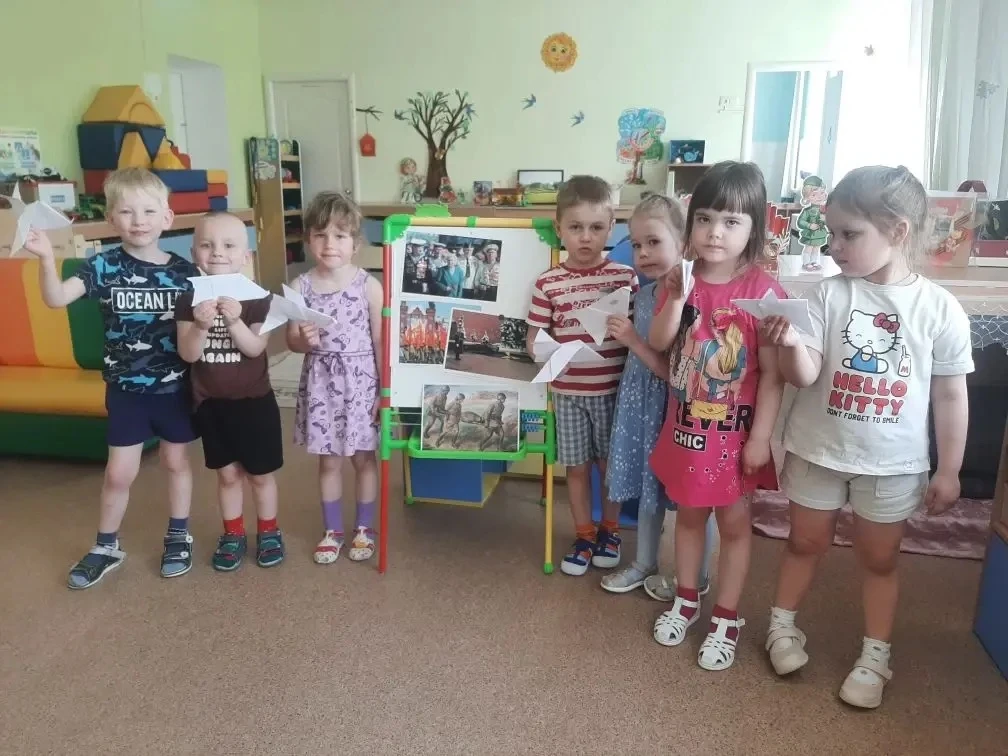 🚩Встречаем День Победы в группе «Радуга🌈»!