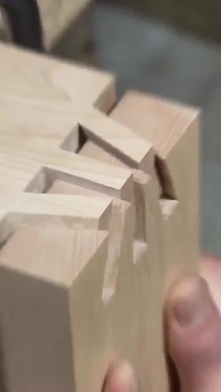 Видео