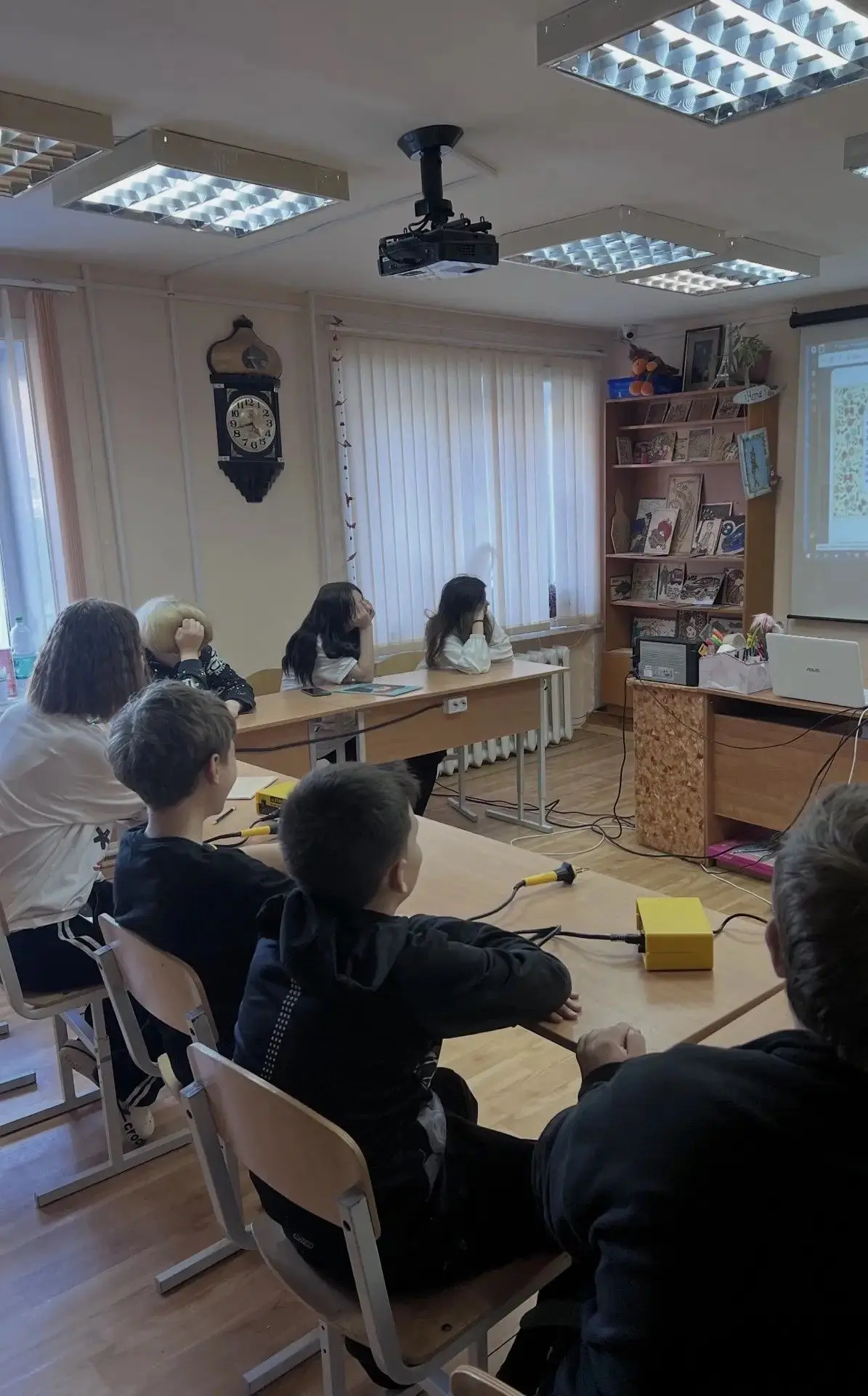 3 сентября в объединении «Фантазия» прошел час памяти, посвященный Дню Победы над милит...