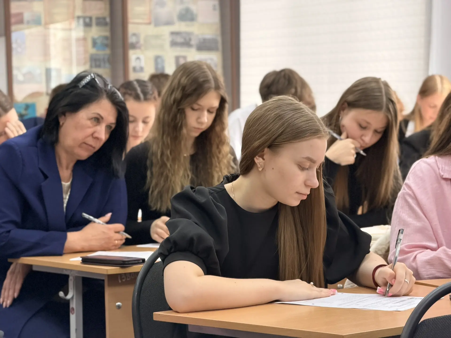 Помнить важно!  🇷🇺 Сегодня в нашей школе прошла всероссийская патриотическая акция «Диктант Победы».