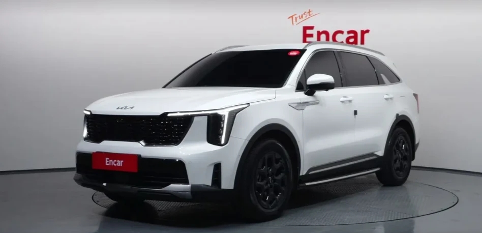 Премиальный гибридный внедорожник! Kia Sorento — простор, экономичность и богатая компл...