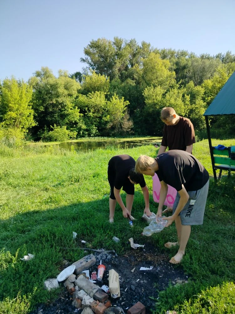 Чисто там, где не сорят! ☀️🌲