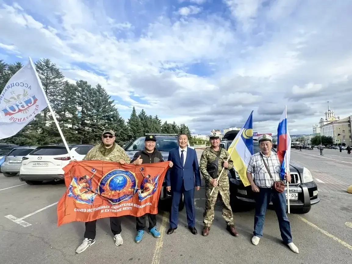 🚗 Российские участники открыли старт авторалли «Великий Чайный путь - 2026»

🇷🇺 Сегодня дан старт