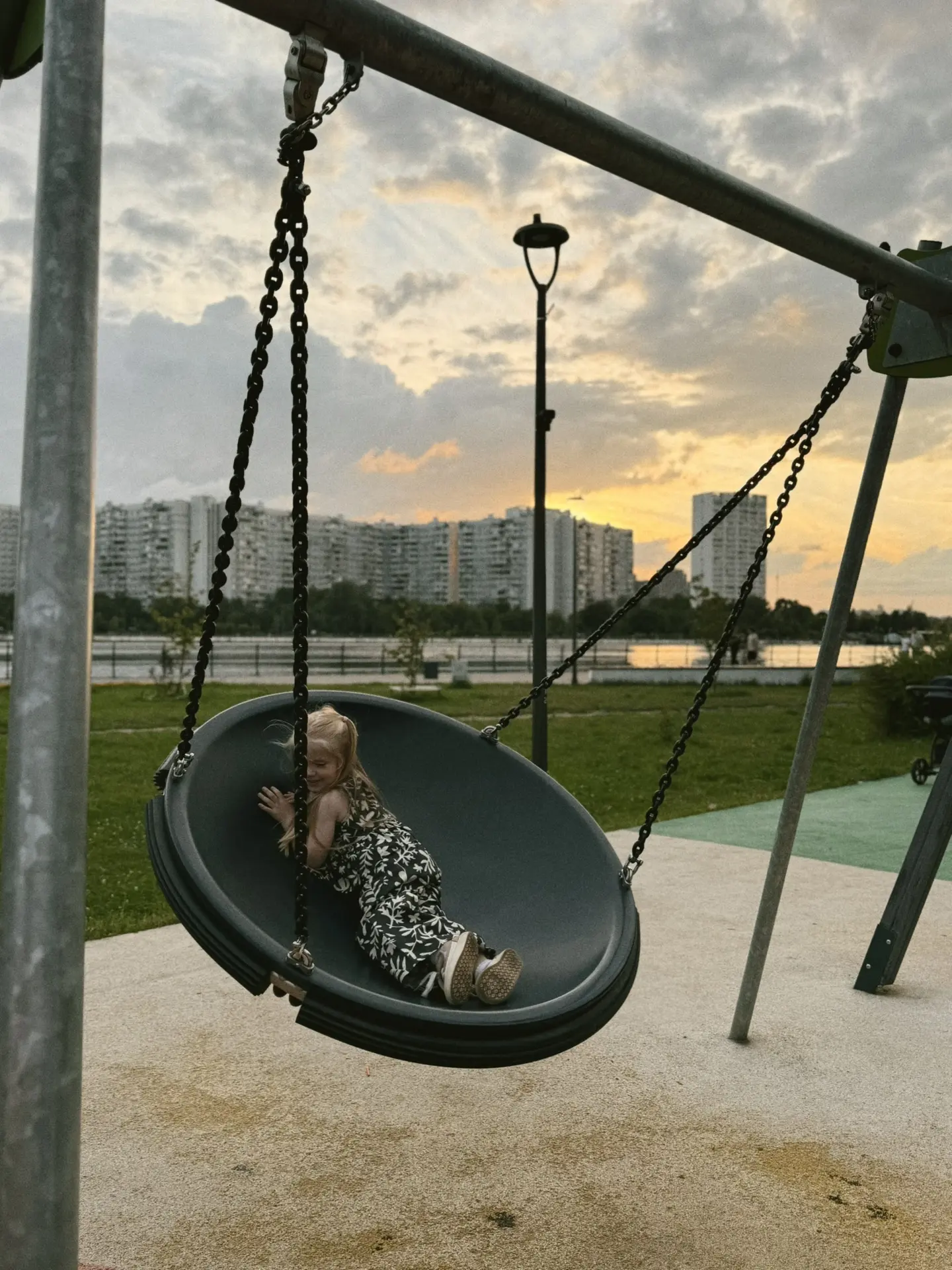 Гуляем видимо сегодня пока солнце 
не сядет 😅