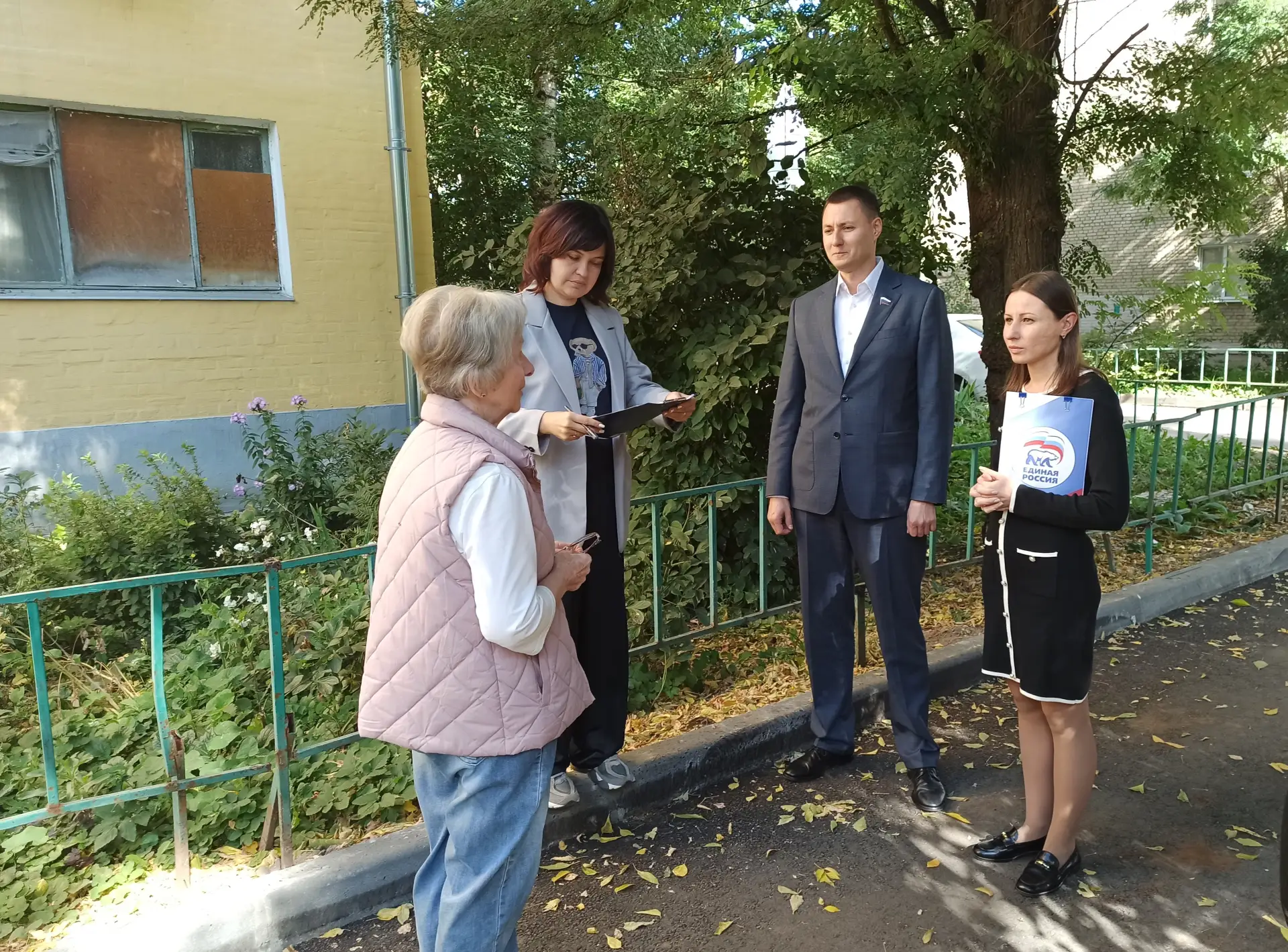 В Советском округе прошла приемка работ по благоустройству