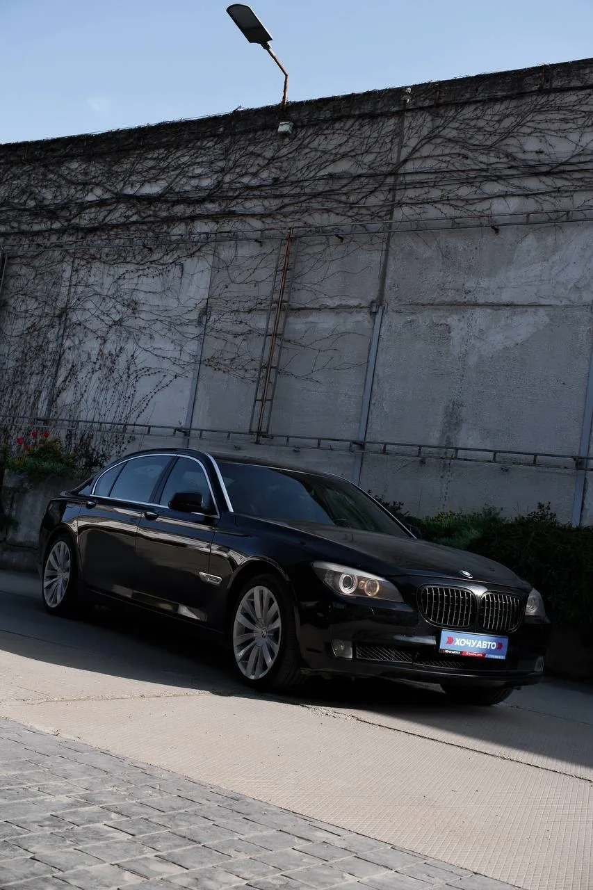 BMW 750Li 2009 | 4.4 | АКПП | бензин

Флагманский комфорт и мощность — для тех, кто привык к уровню
