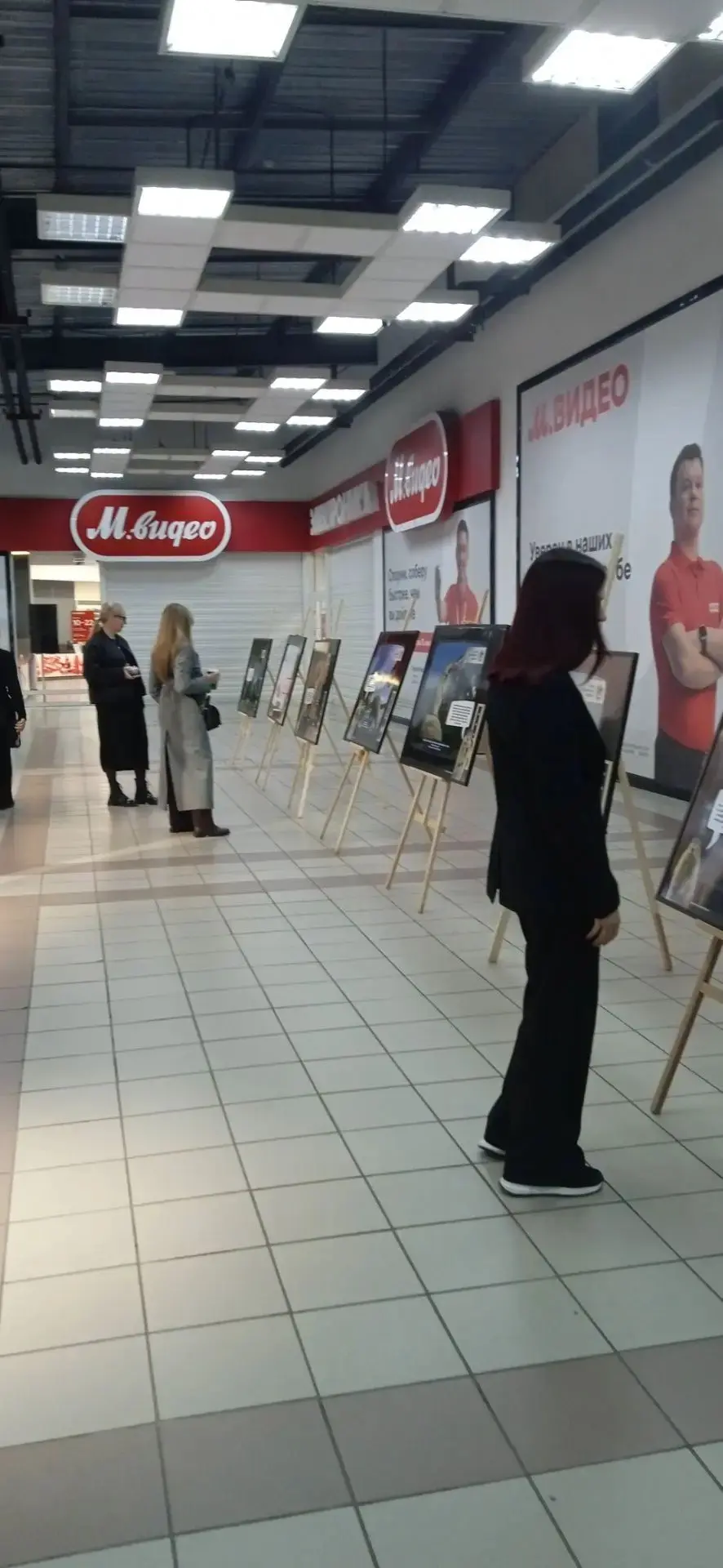 В Торговом центре «Свободный» в Красноярске открылась фотовыставка Русского географичес...