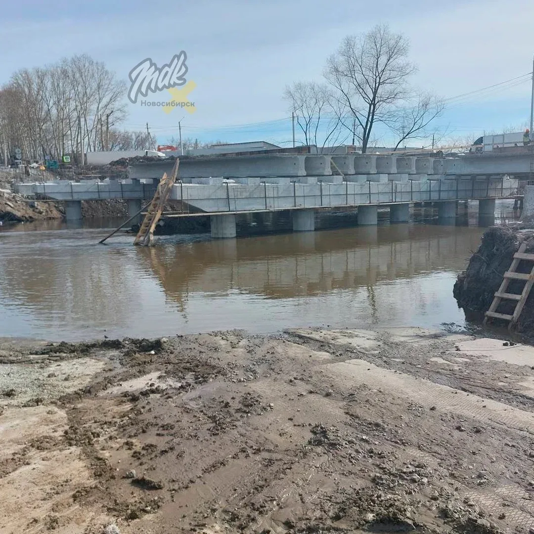 🌉 Движение по новому мосту через реку Тула на улице Петухова планируют открыть уже в сентябре. Подр
