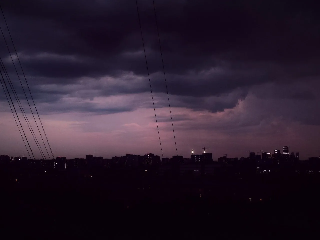 🌧️  В последнюю ночь лета в Москве и Подмосковье ожидается дождь