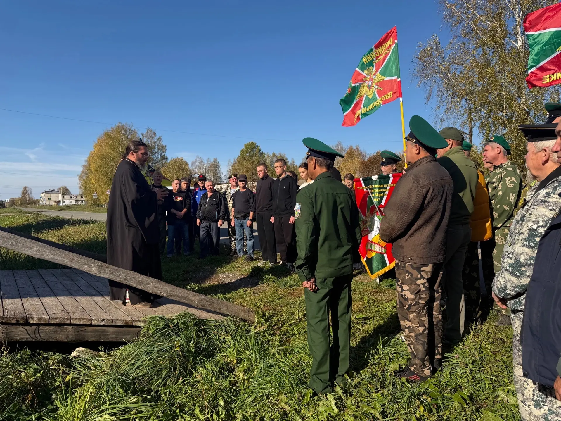 Сегодня на Шукшанской богатырской заставе было по-особенному солнечно и тепло — от улыб...