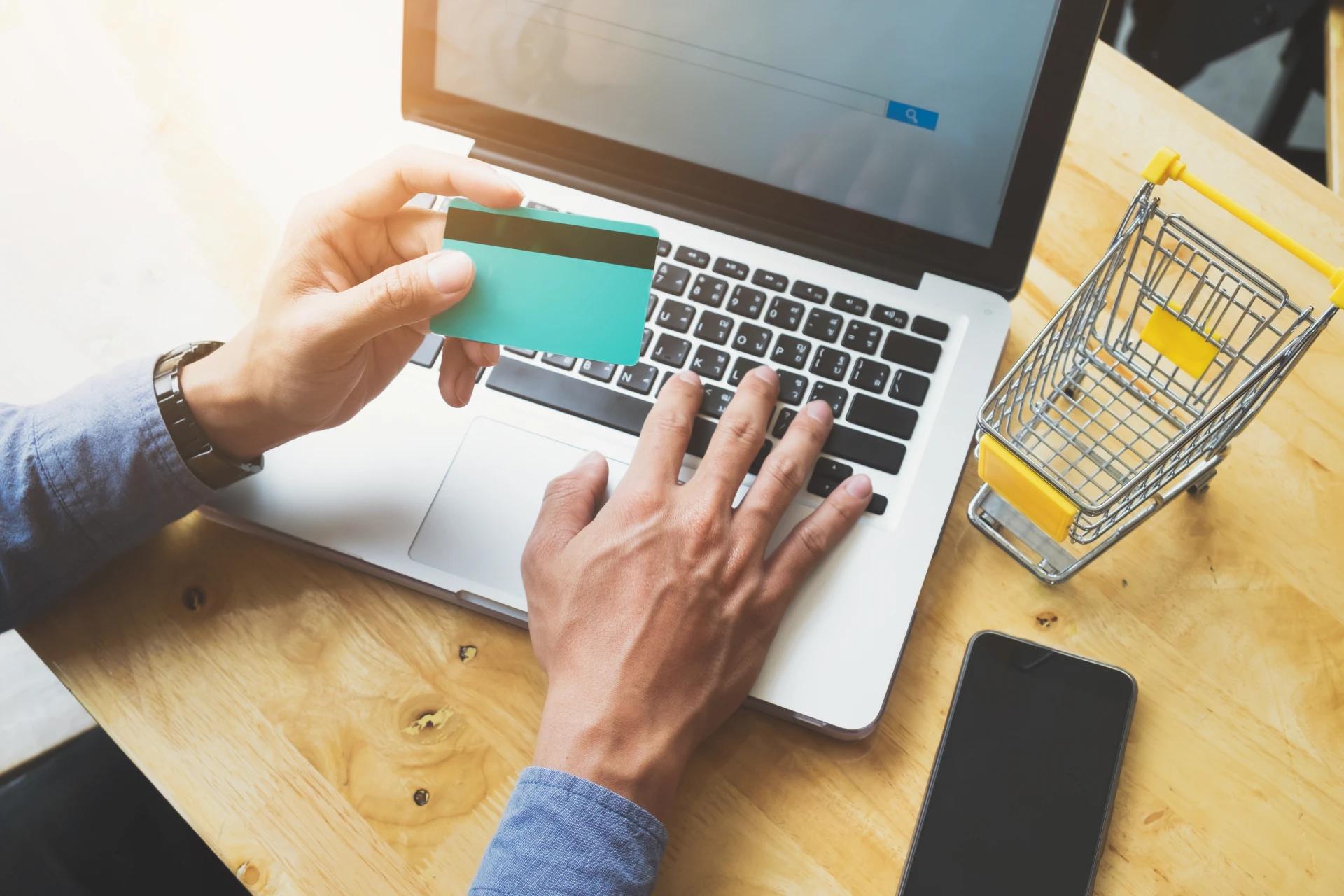 Эксперты прогнозируют рост российского e-commerce до 33 трлн рублей к 2030 году