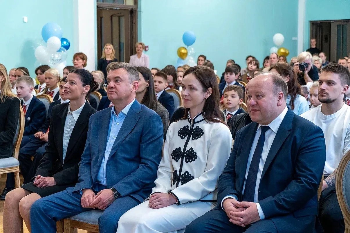 Сегодня особенный день для школы № 321 Центрального района — после масштабного капиталь...