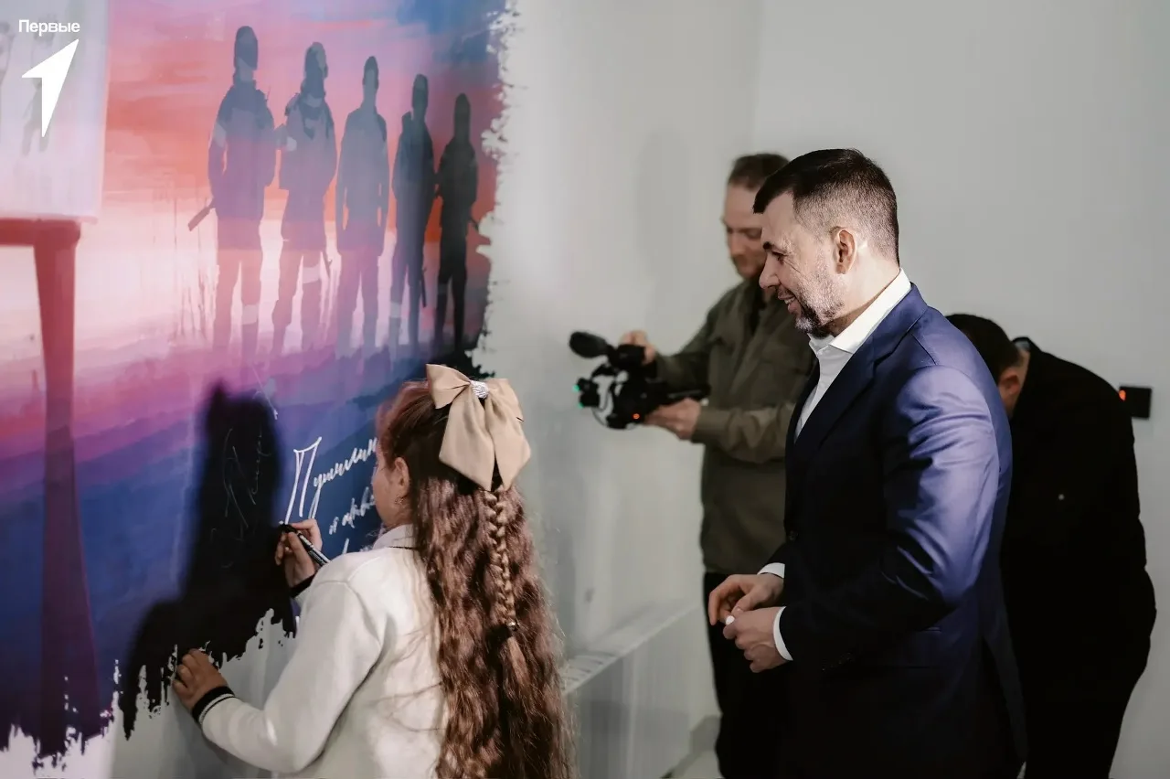 ✨В молодёжном центре «30/09» состоялась торжественная презентация нового граффити.  😊Его автором ста