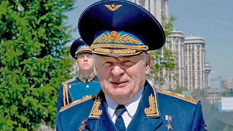 Сегодня свой день рождения отмечает Почетный гражданин Ейска генерал Владимир Михайлов