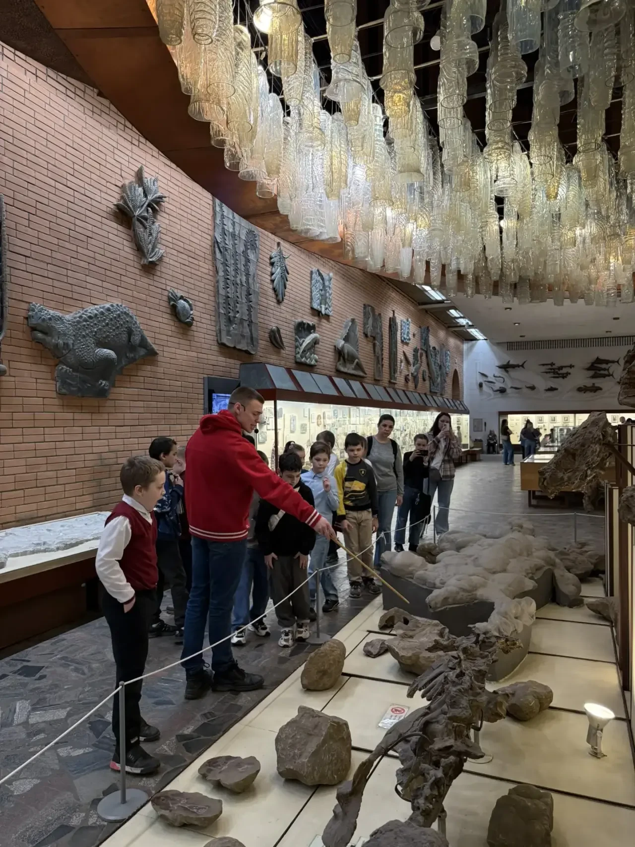 🦕Экскурсия в Палеонтологический музей со 2 «Б» классом.  🗓️ 27 марта ученики 2 «Б» класса вместе с к