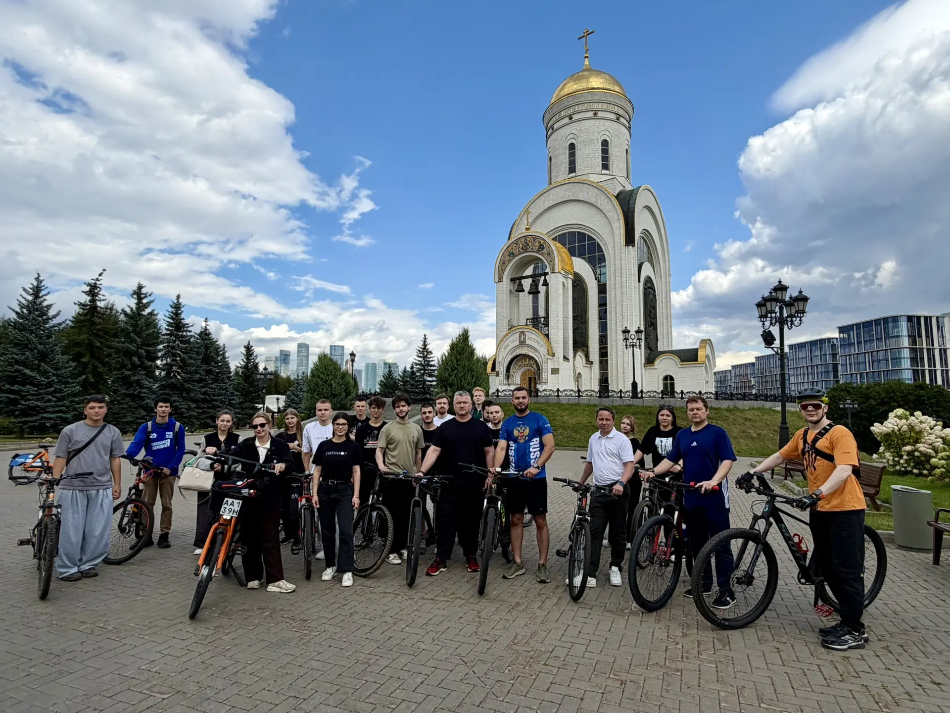 Принял участие в велоквесте «Парк Победы. Герои разных эпох».