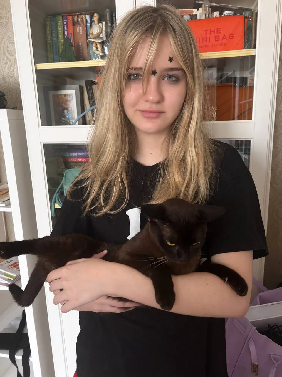 В кои-то веки Эрика Crylove разрешила своему пресс-секретарю (мне) выложить своё актуал...