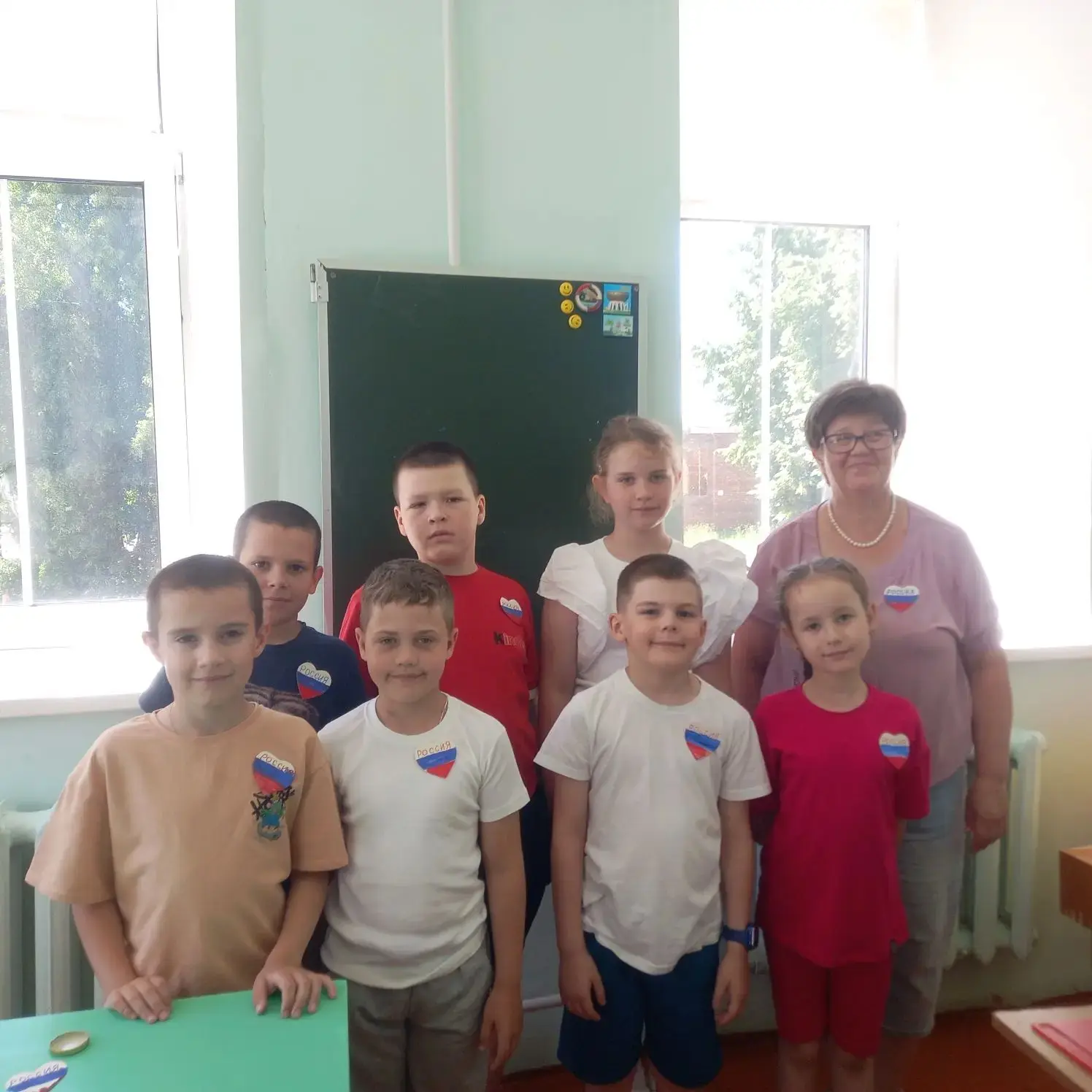 🇷🇺ДЕНЬ РОССИИ В ИСКРЕ🇷🇺

✨Наши отряды провели насыщенный творческий день, посвященный главному г