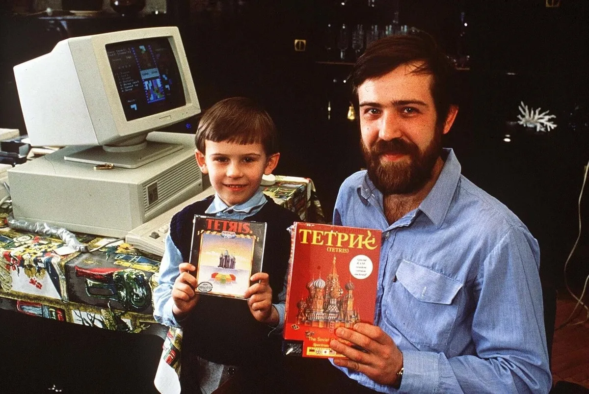 🎮 От «Тетриса» до современной IT-культуры: учим английский через историю изобретений

 🌍💻На урока