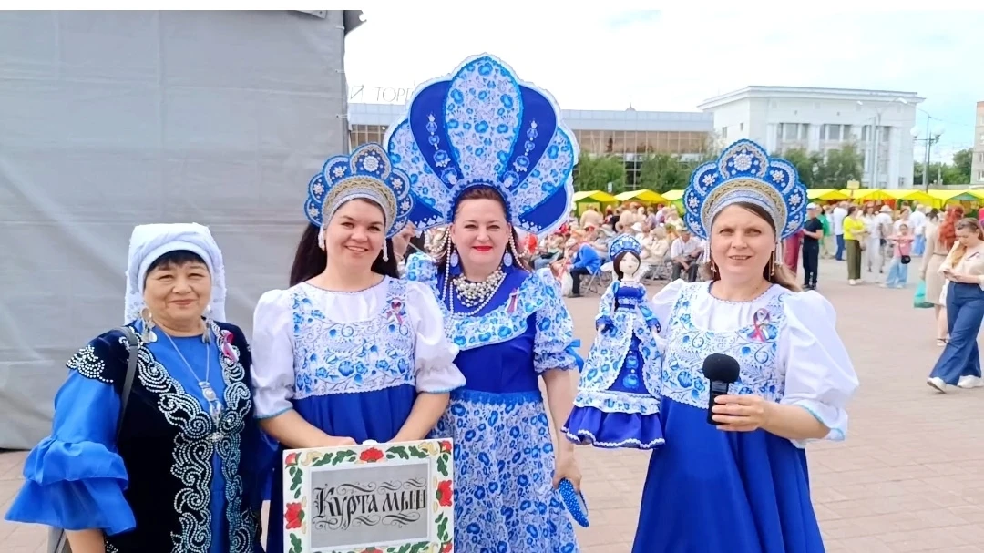 Кокошники и ароматы разносолов – все это масштабный региональный фестиваль «Русское поле»🇷🇺

Много