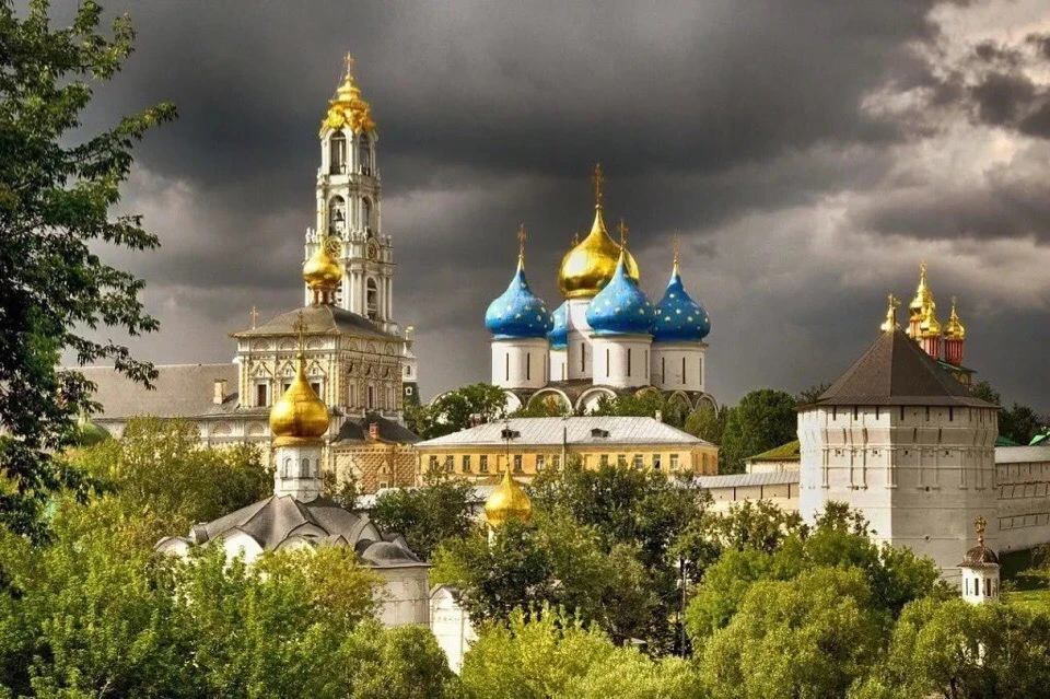 Важно помочь человеку стать ближе к Богу.
