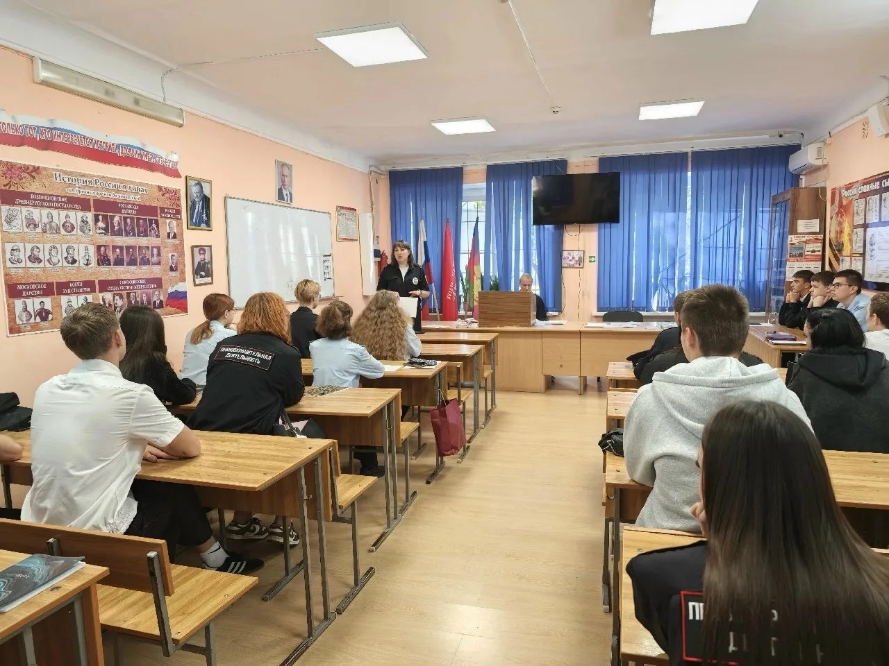 Безопасность на дорогах: важный разговор с первокурсниками 🚦