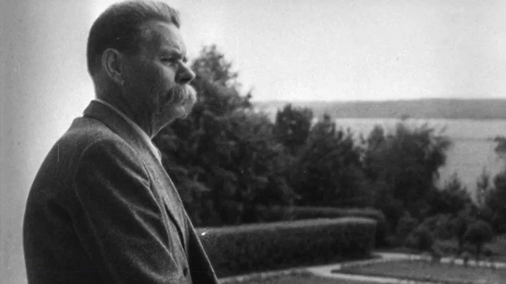 «Вы рассуждаете — значит не хотите. Желая сильно, не рассуждают».

Максим Горький
⠀